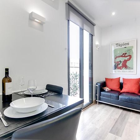 City&Beach Apartments 3 In City Center Барселона Екстериор снимка