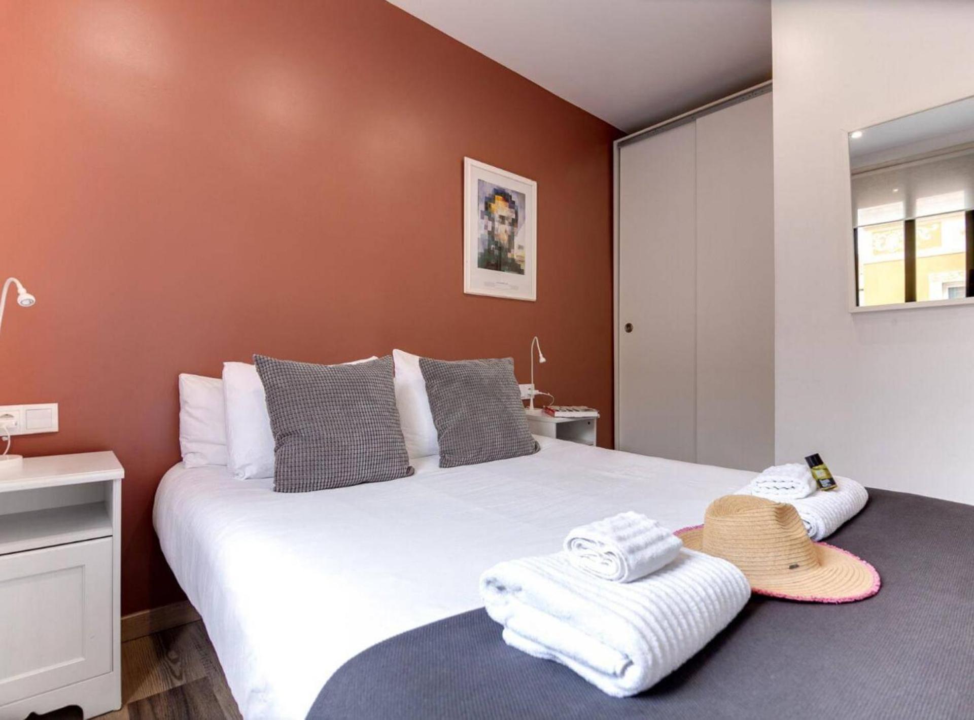 City&Beach Apartments 3 In City Center Барселона Екстериор снимка